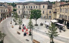 Appartement En Plein Centre Ville